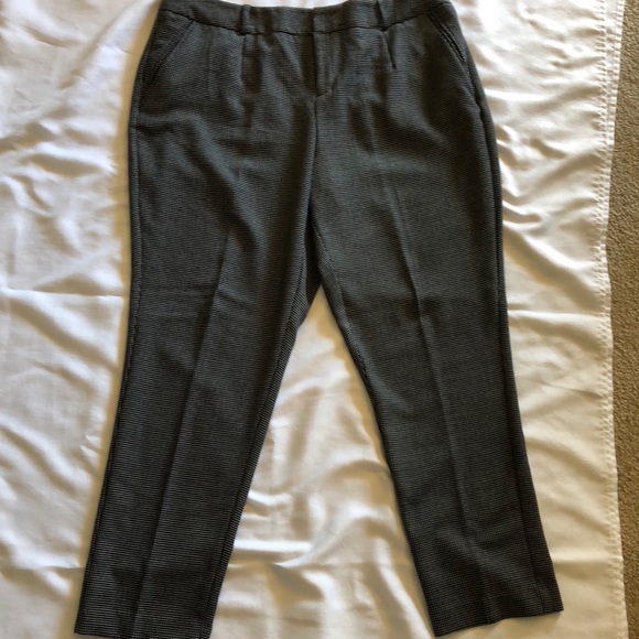 *2 for $10.00 /  Ladies Petite Black Dress Slacks w/ Dot Pattern - Picture 1 of 7